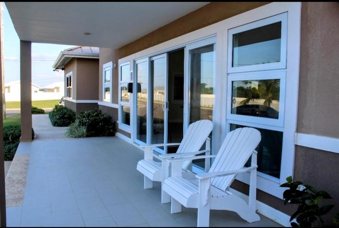 Paradise Oasis At Oceanpointe - Pool And Free Parking 루세아 외부 사진