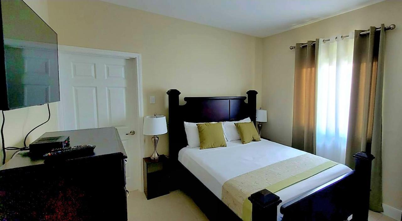 Paradise Oasis At Oceanpointe - Pool And Free Parking 루세아 외부 사진